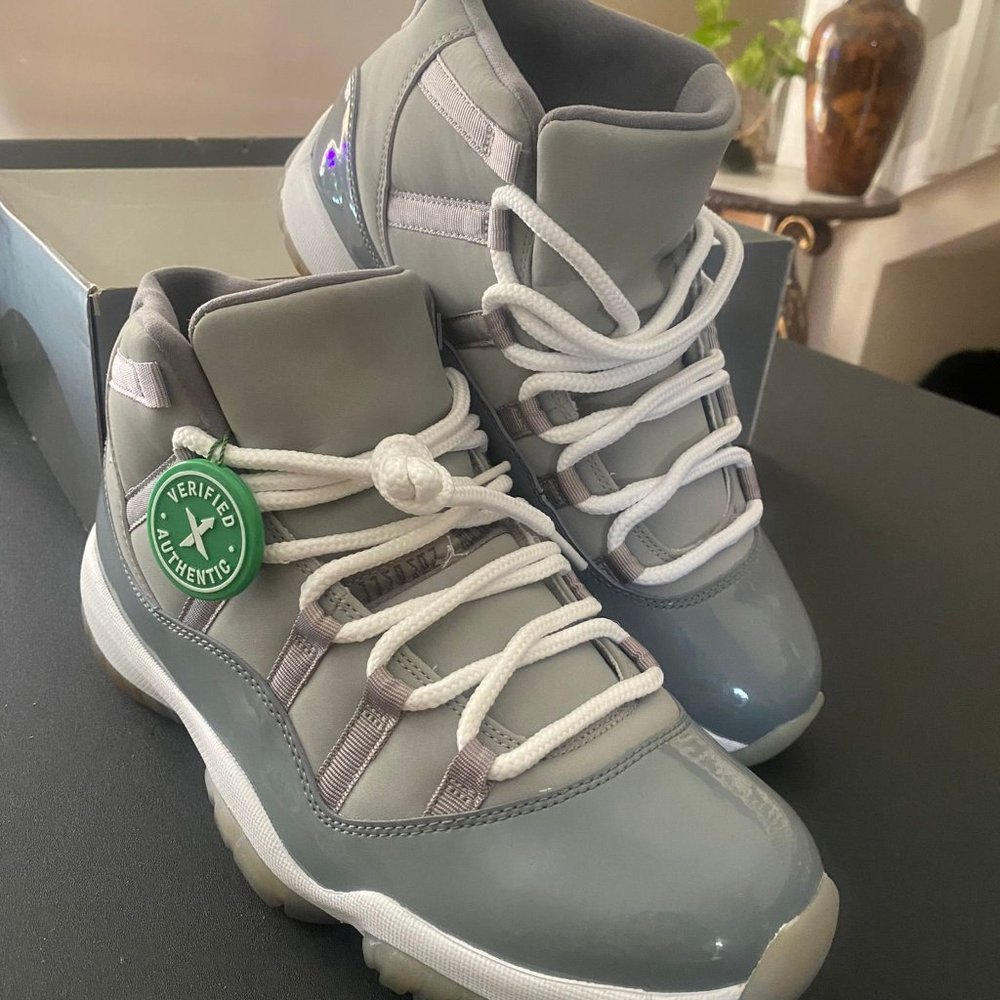 Jordan 11 Retro Grey Cool